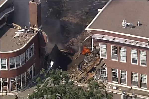 美明州學校氣爆引大火 建築物頓成廢墟2死9人傷