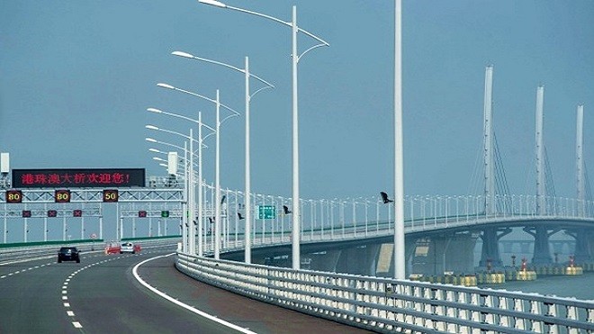 港珠澳大橋不是人人都能上 法媒：必須符合2條件