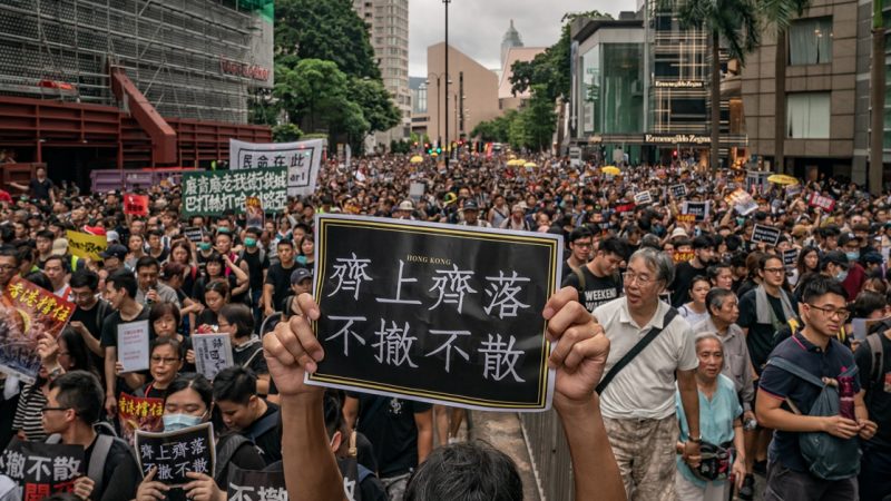 陳光誠：香港抗議不斷直擊要害 內地心照不宣迂迴上街遊行