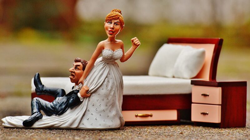 浙江一家人半個月結離婚23次 連親家母也娶了
