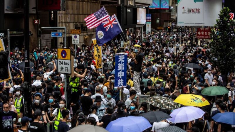 英媒:首相約翰遜表態擬接收香港「難民」