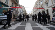 法国再现斩首恐袭三人死亡 各界谴责