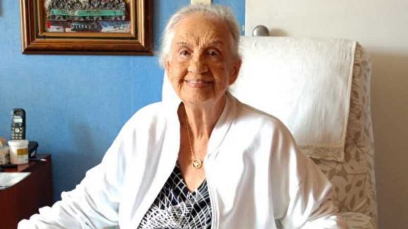 疫情中 巴西95歲老人闖過生死關的故事
