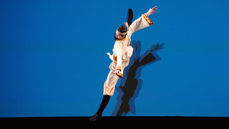 组图二：中国古典舞大赛少年组金奖得主风采
