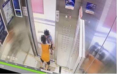 湖南3岁童疑被8岁童殴打推下17楼 社会震惊