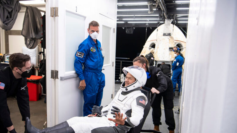 太空人在太空任务易骨质疏松 时间越长恢复越慢