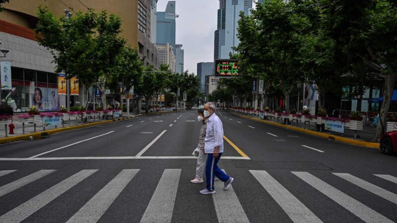 上海開啟報復性消費？評論嘲諷：沒報復社會就不錯了