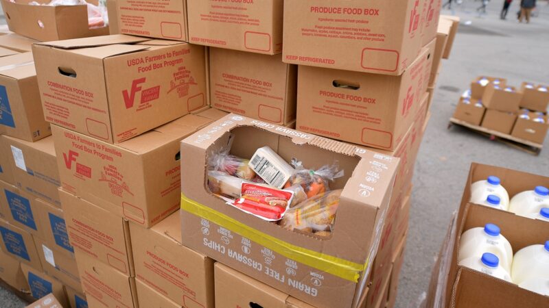 食品救濟機構離開 紐約法拉盛再現免費食物