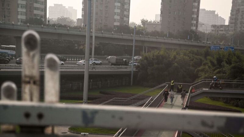 白纸革命令中共恐慌 北京亮马桥、四通桥戒备森严