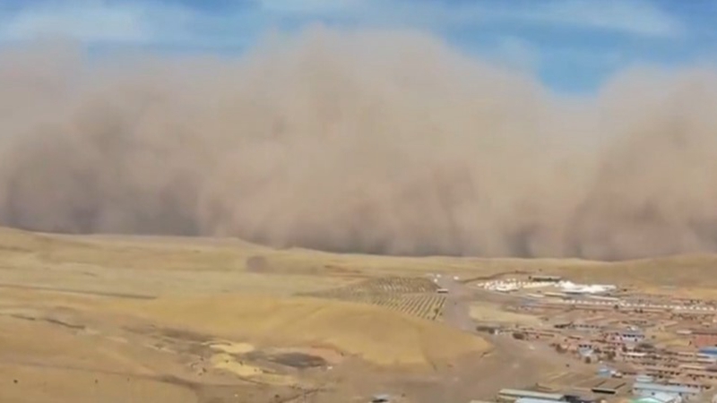 北京將遭最大沙塵暴 「百米沙牆」鋪天蓋地（視頻）