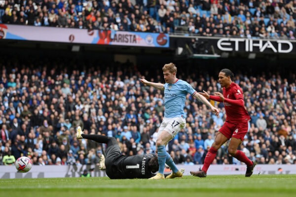 MANCHESTER, ENGLAND - APRIL 01: Kevin De Bruyne of Manchester City scores the team's second goal during the Premier League match between Manchester City and Liverpool FC at Etihad Stadium on April 01, 2023 in Manchester, England. (Photo by Michael Regan/Getty Images)