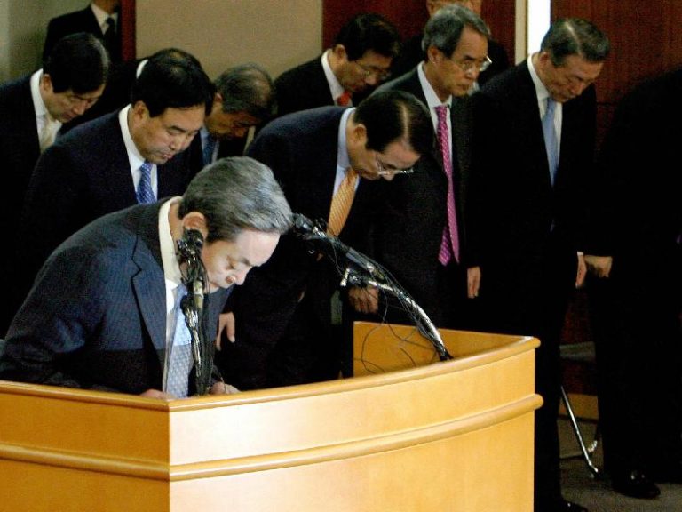 韓三星集團董事長李健熙宣佈辭職