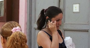 權威研究：懷孕婦女使用手機  危及嬰兒