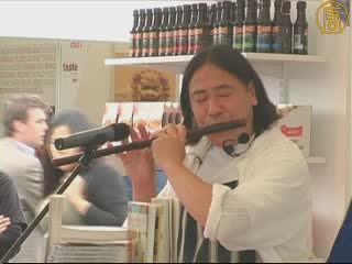 中國“音樂廚師”倫敦食品節獻藝