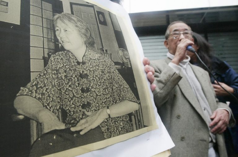 公安阻挠丁子霖與德國外長見面