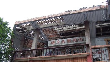 四川重灾区都江堰震后街景(附视频)