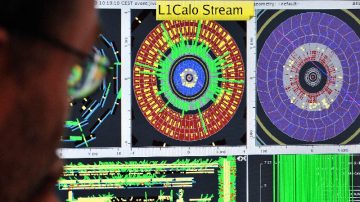 欧洲大型强子对撞机投入使用