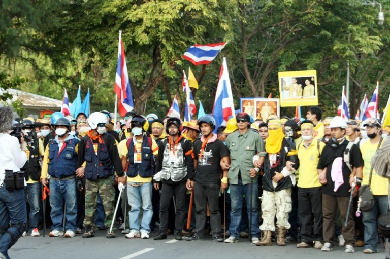 黃衫軍包圍  泰國會聯合會議被迫延期