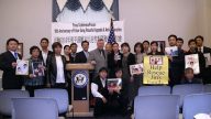 法輪功學員聯合營救親人 美議員關注