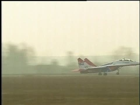 俄羅斯戰鬥機空中相撞墜毀