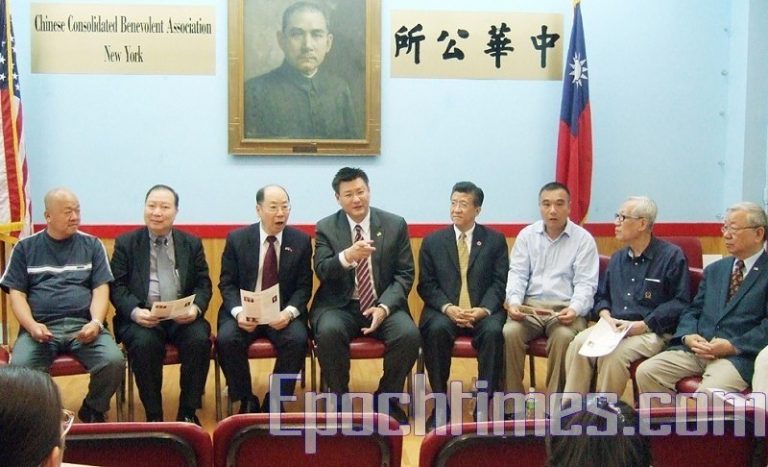 【圖片新聞】吳明曉中華公所談競選理念