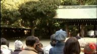 日本民眾前往神社迎接新年