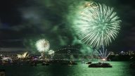 组图：悉尼蓝月下跨年烟火秀