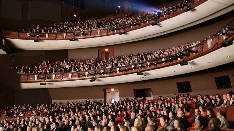 组图：亚特兰大已有近3500观众观赏神韵演出（二）