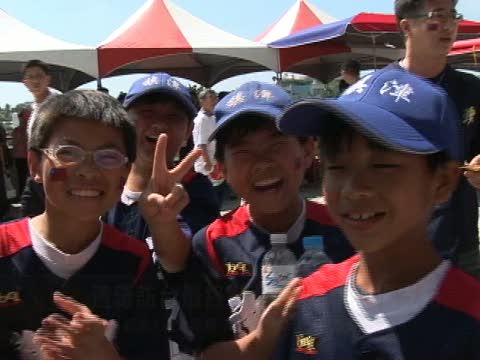 道奇訪臺最終戰球迷熱情滿場支持