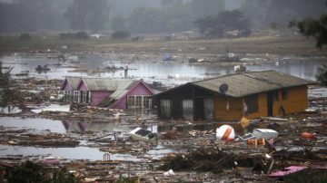 曹长青：智利大地震“教育”中国人