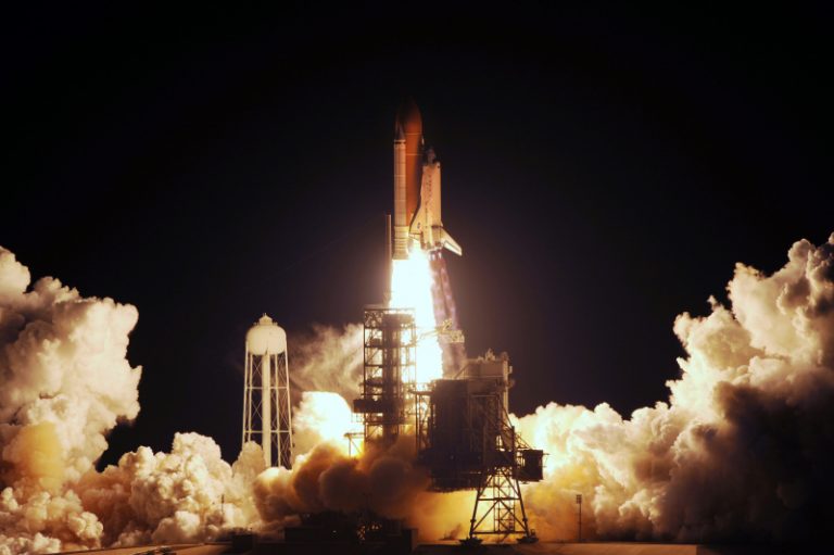 發現號升空 空間站4女聚首創記錄