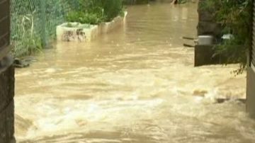 日本豪雨成災 政府撤離30萬居民