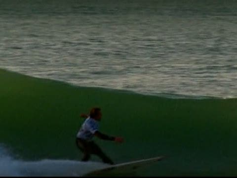 南非冷水經典衝浪賽 當地人獲勝