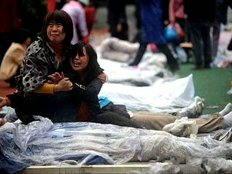 舟曲泥石流目擊者：死亡人數逾萬