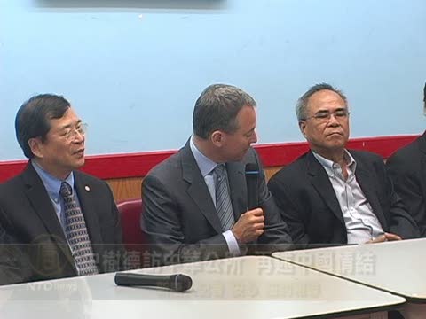 史樹德訪中華公所 再述中國情結