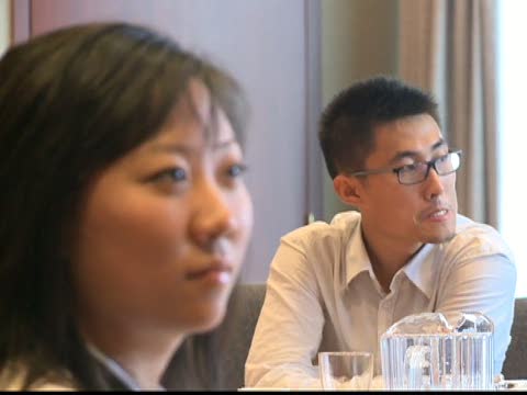 加華裔青年向部長諫言提高政治參與