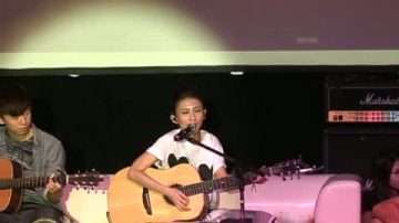 戴佩妮輕鬆演唱會  彷彿「在家唱歌」