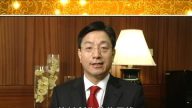韓工商會議理事長樸鳳奎向觀眾拜年
