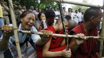 中共鎮壓佛寺抗議活動  2藏人死