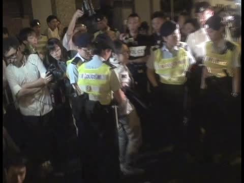 港記者被警方無理拘捕 記聯表不滿