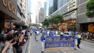 港法轮功游行传真相 大陆客震撼