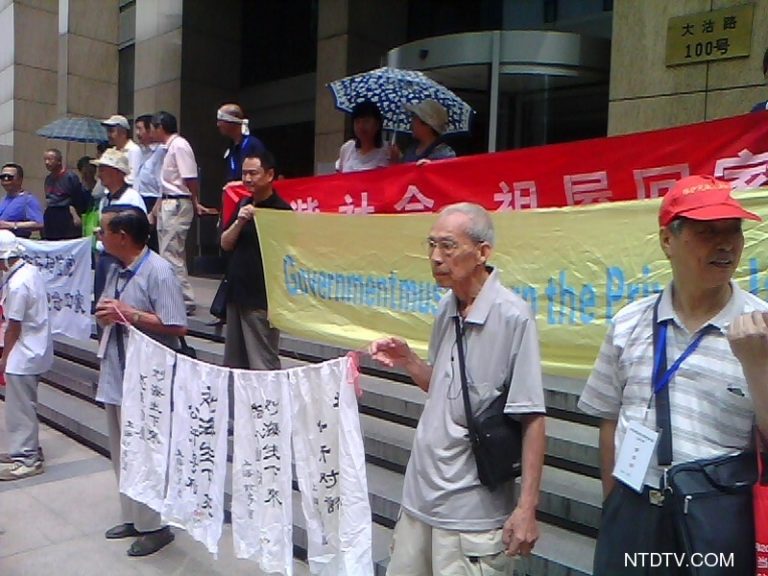 上海討房團聲討政府：欠債還錢天經地義（視頻）
