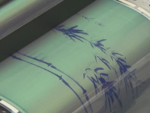 輕便環保不耗電 可複寫電子紙問世