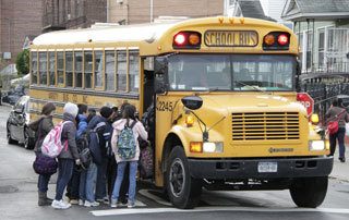 西邑：校車事件 中國特色與國際慣例