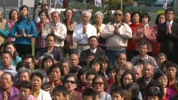 台湾屏东法轮功学员 恭祝创始人新年好