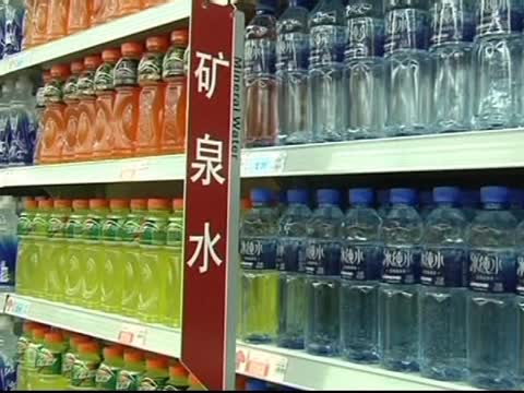 廣西河流鎘污染當地居民搶購瓶裝水