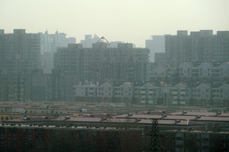 北京大霧污染超標 150架航班取消或延遲