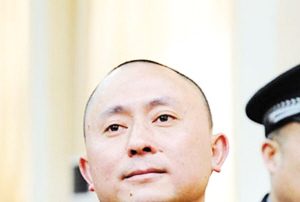 黎庆洪案开庭  三律师被驱律师团遭禁声