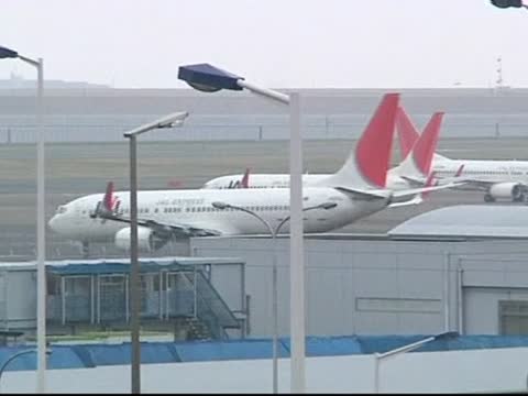強風吹襲 日本國內航班大亂