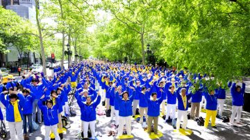 法轮功学员齐聚联合国庆祝大法日